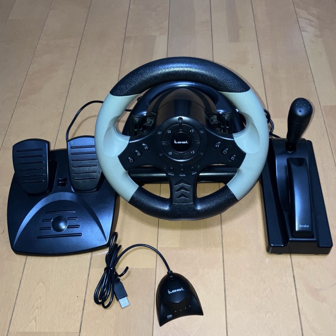 PlayStation3(プレイステーション3)のPS3専用 ワイヤレス Racing Wheel ステアリング型コントローラ エンタメ/ホビーのゲームソフト/ゲーム機本体(家庭用ゲーム機本体)の商品写真