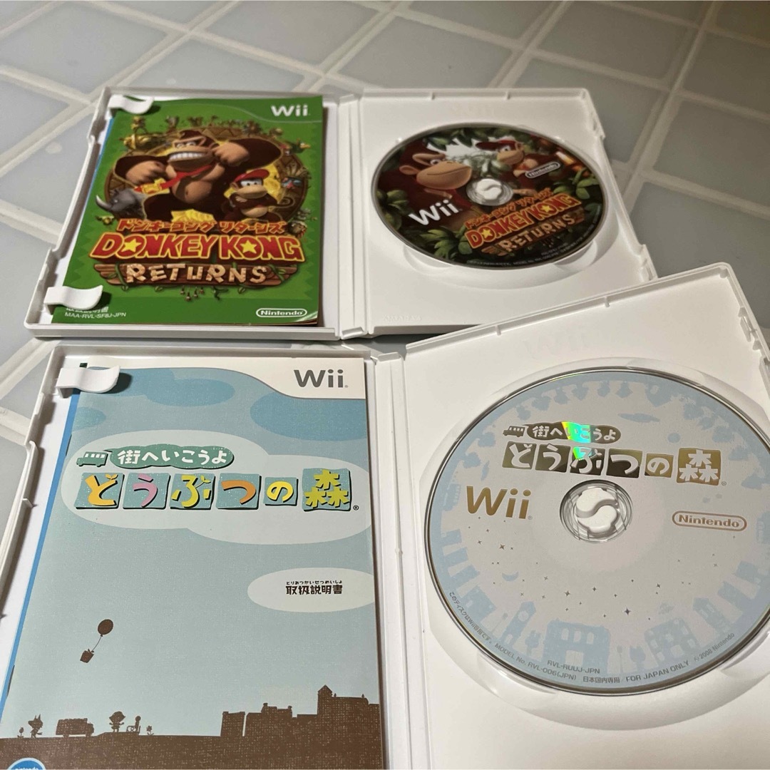 Wii(ウィー)のお値下げ中！Wiiソフト「どうぶつの森」「ドンキーコングリターンズ」2本セット エンタメ/ホビーのゲームソフト/ゲーム機本体(家庭用ゲームソフト)の商品写真