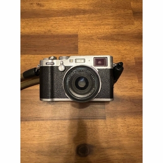 フジフイルム(富士フイルム)のFUJIFILM x100f(コンパクトデジタルカメラ)