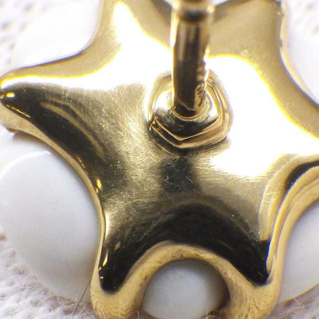 CHANEL - シャネル CHANEL ピアス カメリア ホワイト CHANEL - シャネル CHANEL ピアス カメリア ホワイト