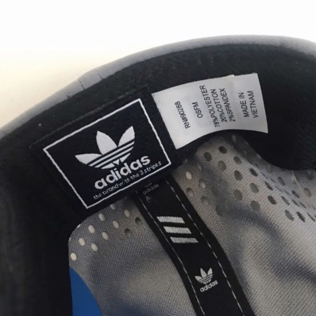 adidas(アディダス)の極レア 新品 アディダス USA グレー キャップ リフレクター 反射 ゴルフ メンズの帽子(キャップ)の商品写真