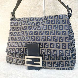 フェンディ(FENDI)の【美品】　フェンディ ハンドバッグ マンマバケット ズッカ柄 シルバー金具(ハンドバッグ)