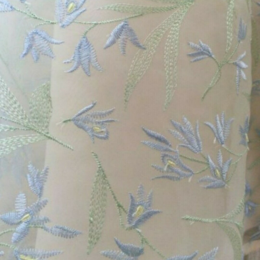 STRAWBERRY-FIELDS(ストロベリーフィールズ)の新品✨STRAWBERRY-FIELDS✨花柄スカート レディースのスカート(ひざ丈スカート)の商品写真