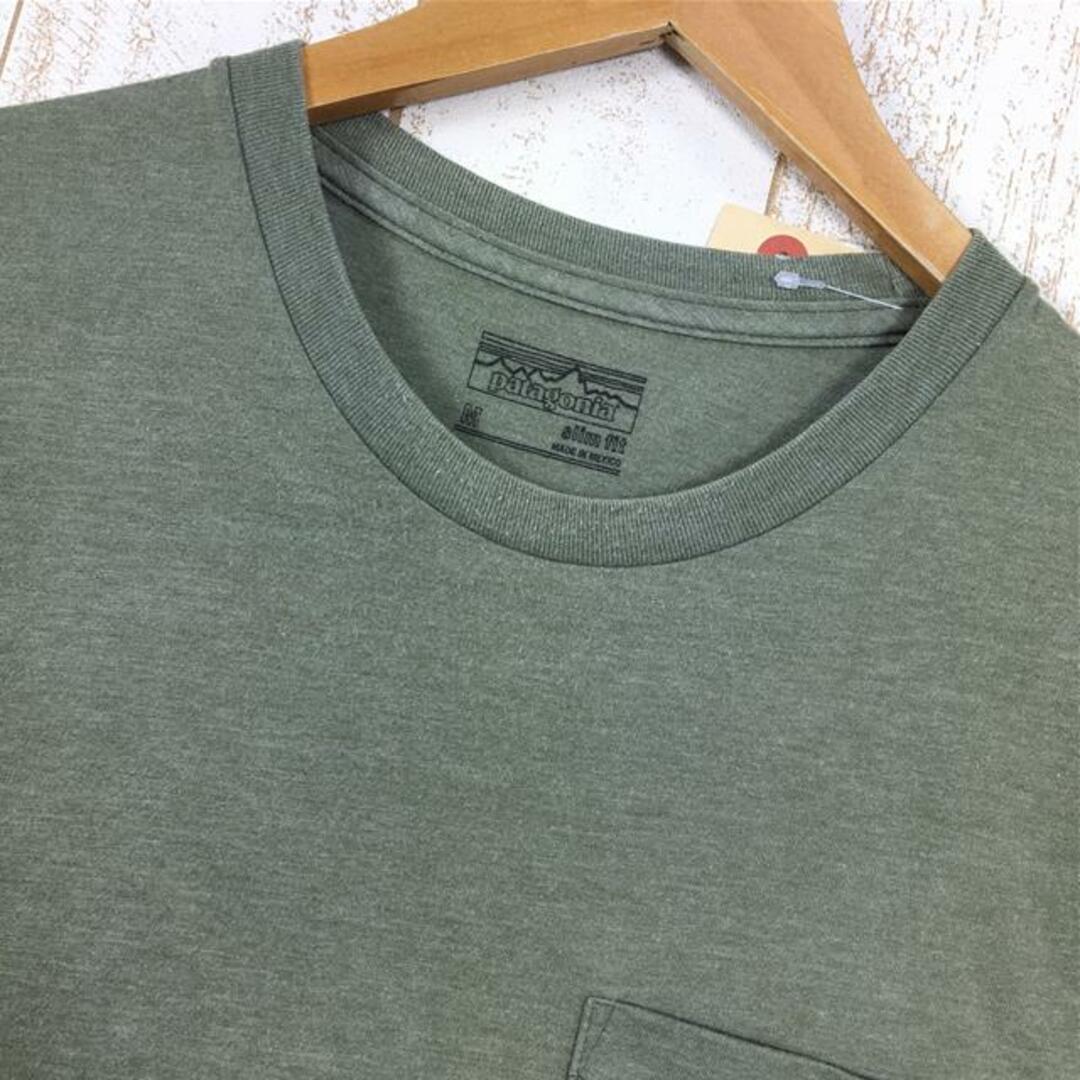 patagonia(パタゴニア)のMENs M パタゴニア ボードショーツ ラベル コットンポリ ポケット Tシャツ Board Short Label Cotton/Poly Pocket T-Shirt 生産終了モデル 入手困難 PATAGONIA 39053 グリーン系 メンズのメンズ その他(その他)の商品写真