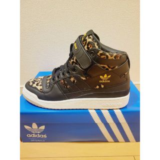 アディダス(adidas)の【新品未使用】adidas アディダス FORUM MID フォーラム ミッド(スニーカー)