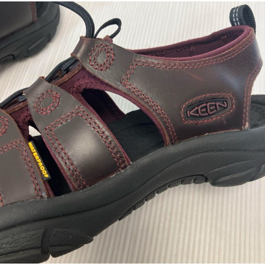 KEEN(キーン)の送料無料 新品 KEEN WATERPROOF 防水 サンダル 28 メンズの靴/シューズ(サンダル)の商品写真