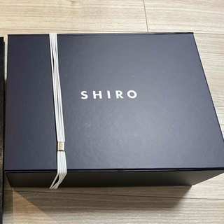 シロ(shiro)のSHIRO ギフトボックス(ショップ袋)