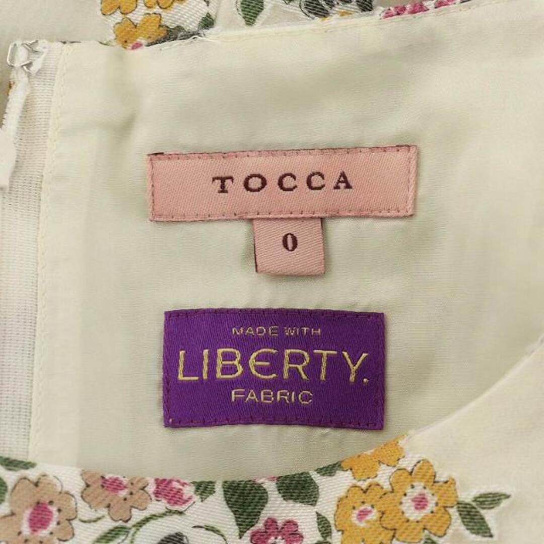 TOCCA(トッカ)のトッカ 22SS ワンピース ひざ丈 ノースリーブ 花柄 0 S マルチカラー レディースのワンピース(ひざ丈ワンピース)の商品写真