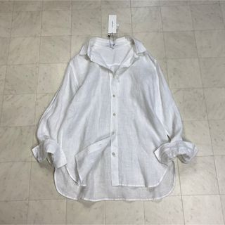 ニジュウサンク(23区)の★23区★新品★ LIBECO ベーシック シャツ　白(シャツ/ブラウス(長袖/七分))