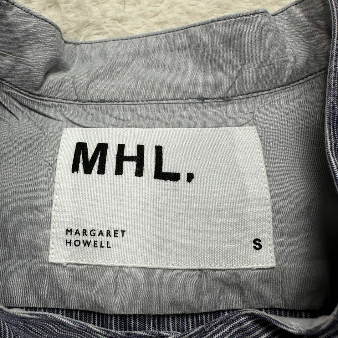 MHL.(エムエイチエル)のMHL/エムエイチエル✨ストライプ柄バンドカラーシャツ 長袖 Sサイズ メンズのトップス(シャツ)の商品写真