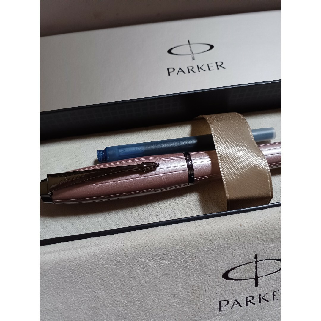 Parker(パーカー)のパーカー 万年筆 　 メタリックピンク インテリア/住まい/日用品の文房具(ペン/マーカー)の商品写真