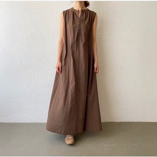 美品☆ハウディ　howdy  リネンワンピース　ブラウン(ロングワンピース/マキシワンピース)