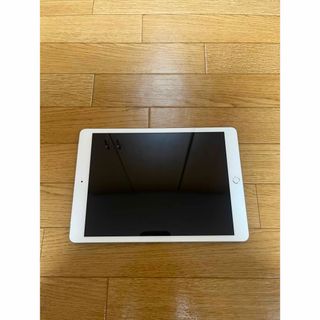 アップル(Apple)のi pad 第7世代　WI-FI cellular 32GB シルバー(タブレット)