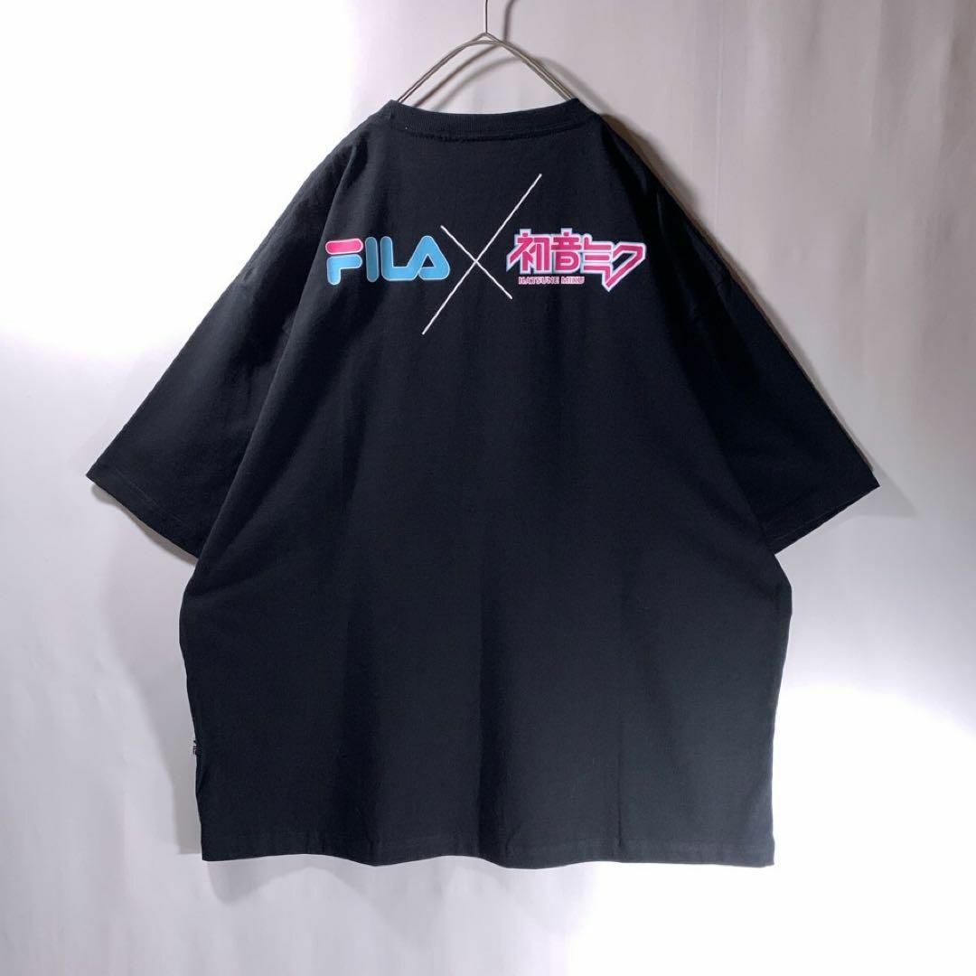 FILA(フィラ)のFILA 初音ミク 米山舞 コラボ アニメ Tシャツ ブラック L メンズのトップス(Tシャツ/カットソー(半袖/袖なし))の商品写真