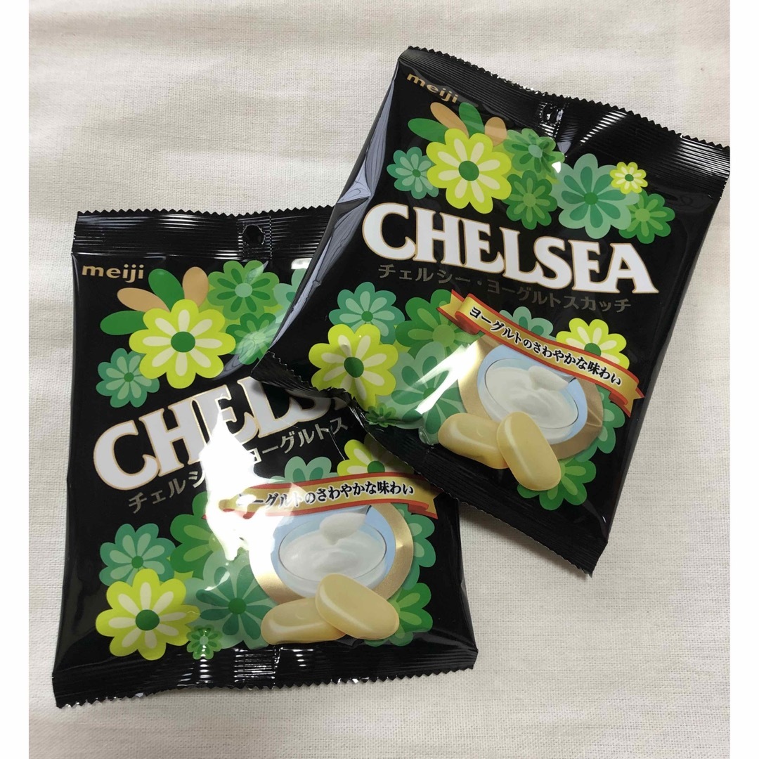 chelsea(チェルシー)のCHELSEA チェルシー ヨーグルトスカッチ 2袋セット　飴　明治　meiji 食品/飲料/酒の食品(菓子/デザート)の商品写真