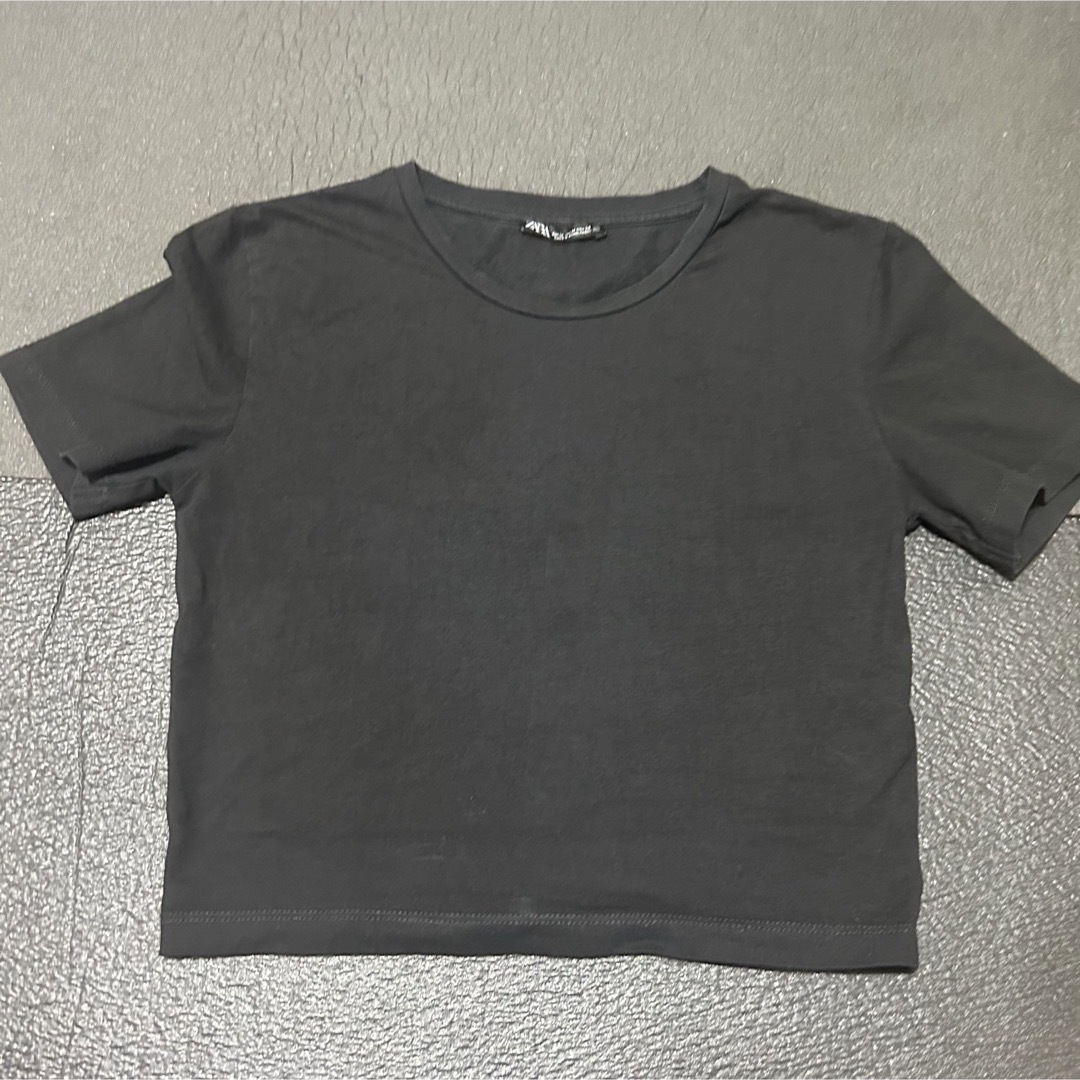 ZARA クロップド丈　Tシャツ　ブラック　黒 | フリマアプリ ラクマ