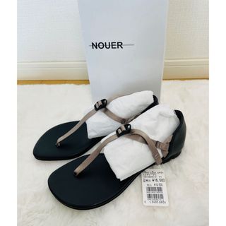 ヌエール(nouer)のヌエール　サンダル　グレージュ　nouer 夏　フラットサンダル　ストラップ(サンダル)