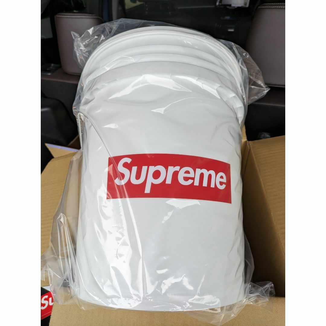 Supreme(シュプリーム)のSupreme Leaktite 5-Gallon Bucket メンズのメンズ その他(その他)の商品写真