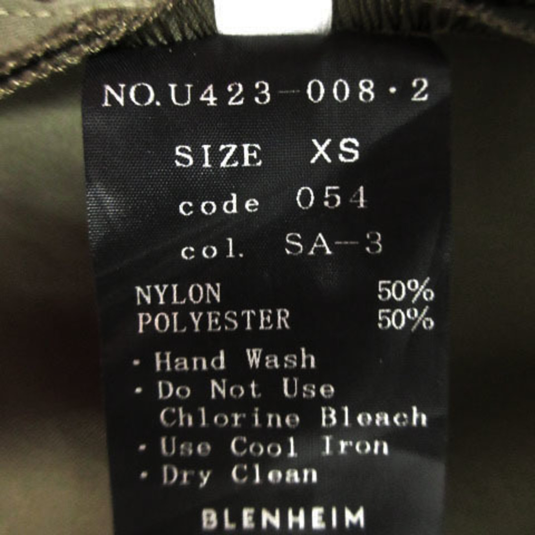 BLENHEIM スカート タック フレア ミディ丈 テールカット カーキ XS レディースのスカート(ひざ丈スカート)の商品写真