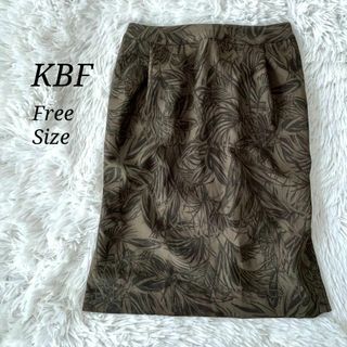 KBF - KBF ケービーエフ★膝丈タイトスカート★フリーサイズ★ヤシの木 ボタニカル 緑