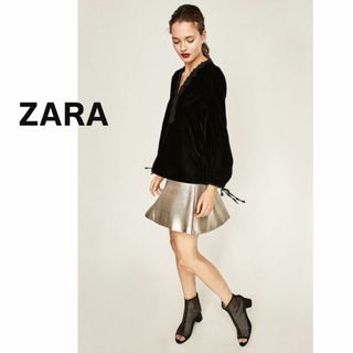 ザラ(ZARA)のZARA BASIC ザラベーシック　黒　カットソー　ベロア　レース 　Vネック(カットソー(長袖/七分))