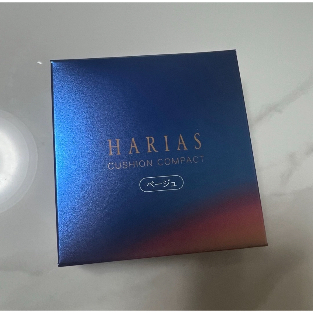 HARIAS ハリアス クッションコンパクト ベージュ コスメ/美容のベースメイク/化粧品(ファンデーション)の商品写真