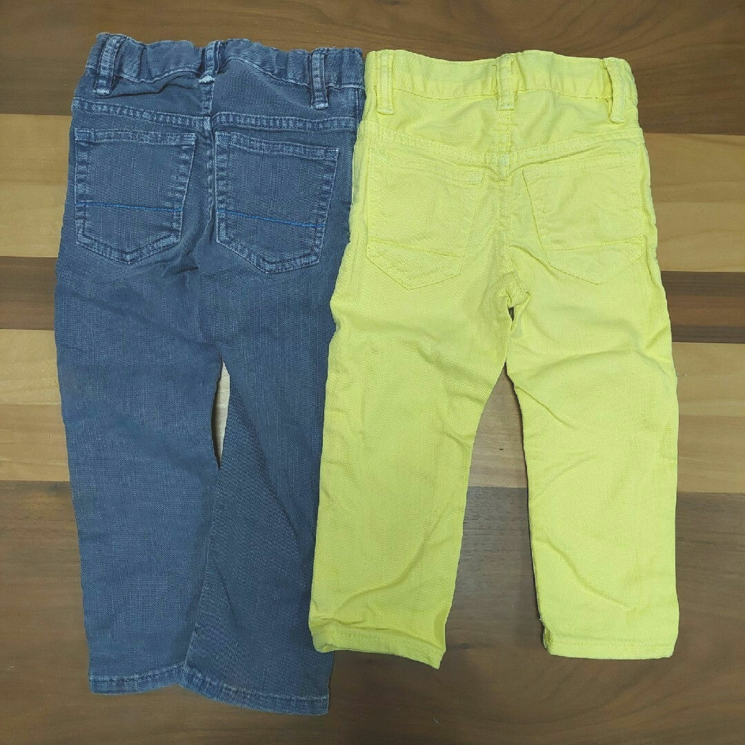 babyGAP(ベビーギャップ)の90cm【babyGAP】パンツ　2枚セット キッズ/ベビー/マタニティのキッズ服男の子用(90cm~)(パンツ/スパッツ)の商品写真