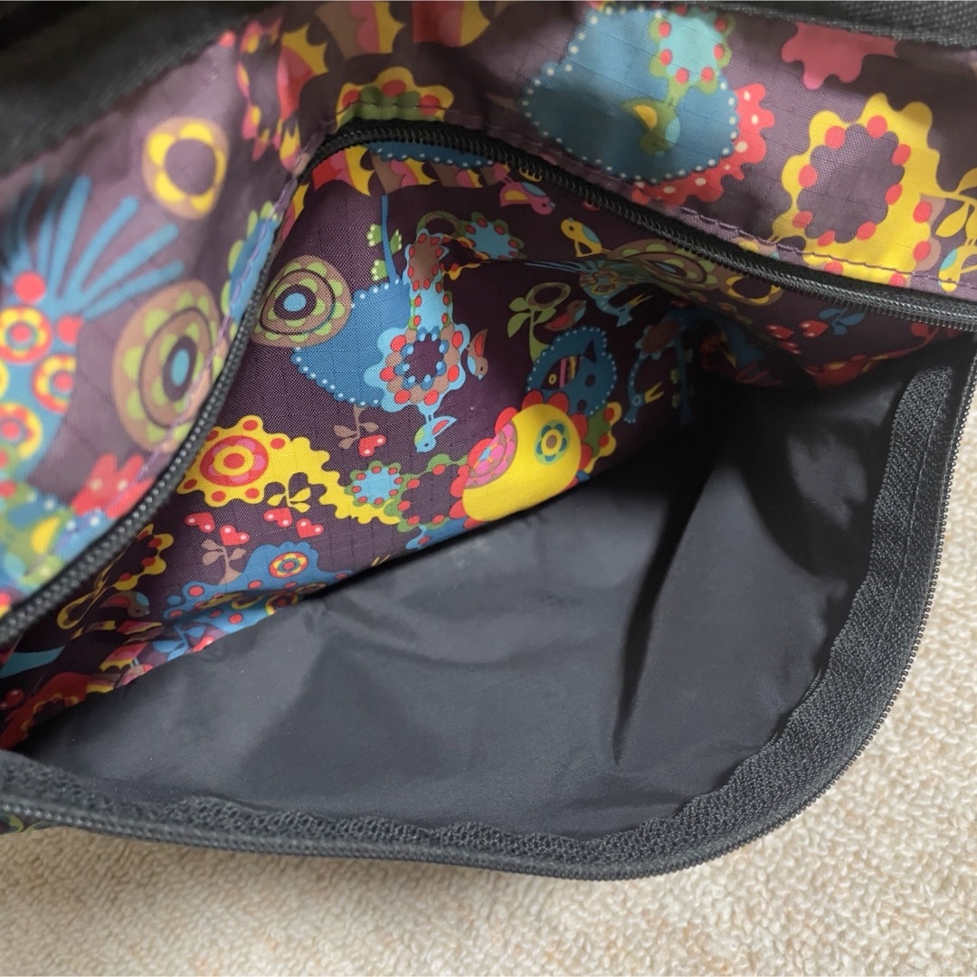 LeSportsac(レスポートサック)のLeSportsac レスポートサック ショルダーバッグ　クラシックホーボー レディースのバッグ(ショルダーバッグ)の商品写真