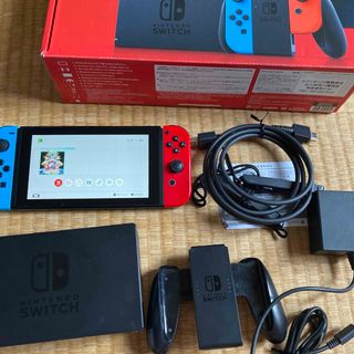 ニンテンドースイッチ(Nintendo Switch)のNintendo Switch JOY-CON(L) (R)本体セット中古動作品(携帯用ゲーム機本体)