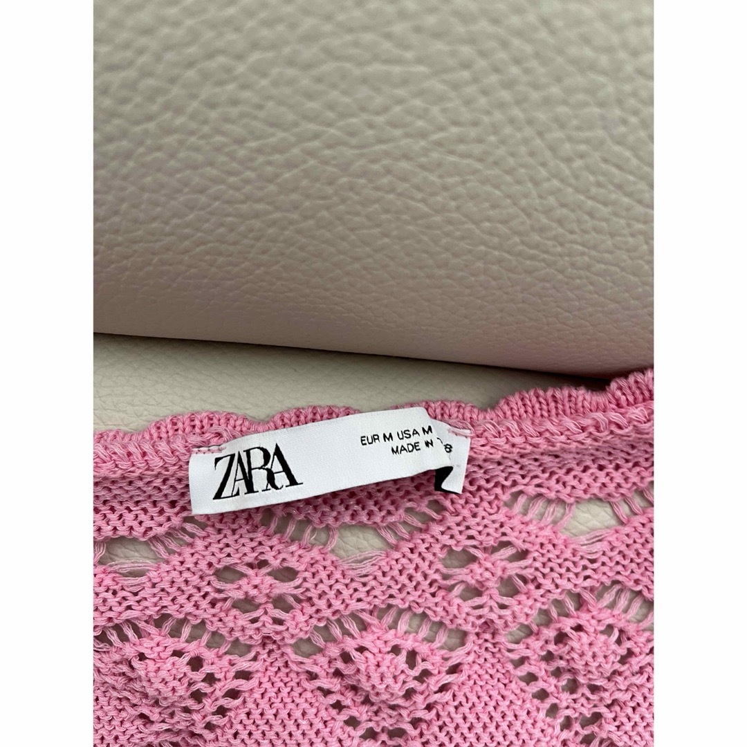 ZARA(ザラ)のニットカーディガン　ZARA 未使用 レディースのトップス(カーディガン)の商品写真