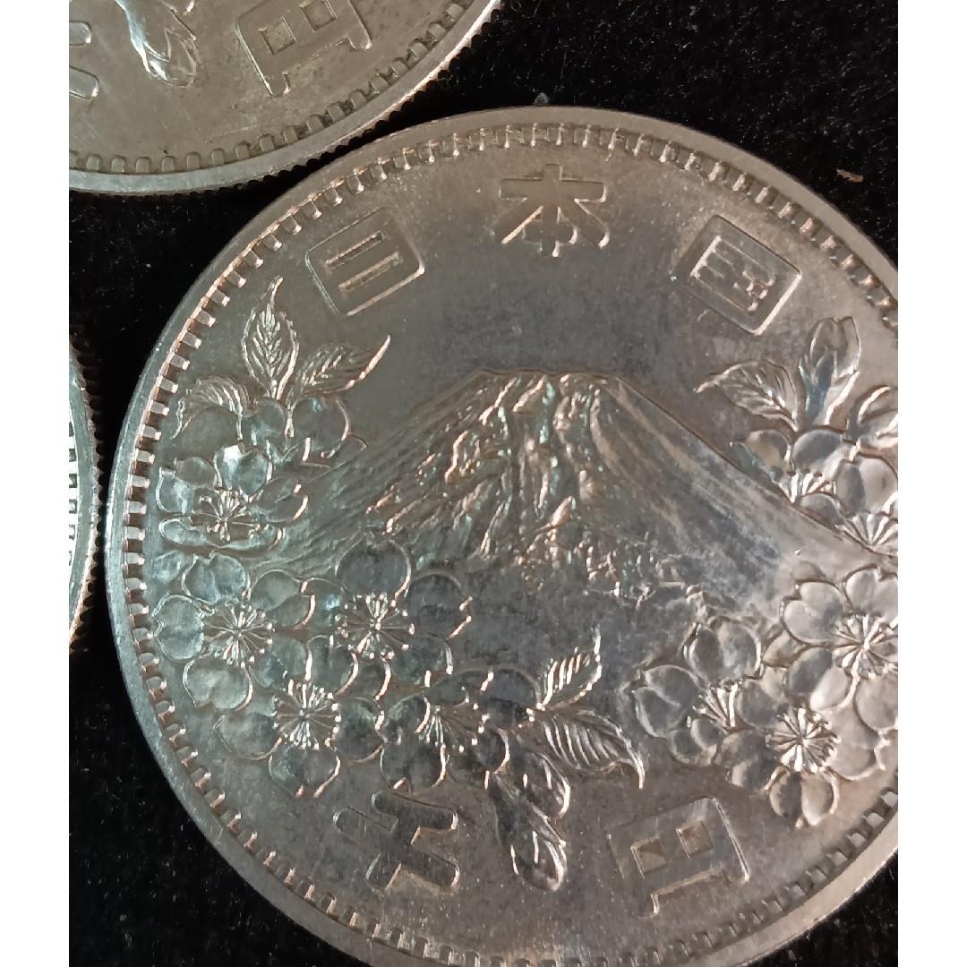 銀貨　東京オリンピック1.000円銀貨　silver925　汚れ少なく綺麗 ６枚 エンタメ/ホビーの美術品/アンティーク(金属工芸)の商品写真