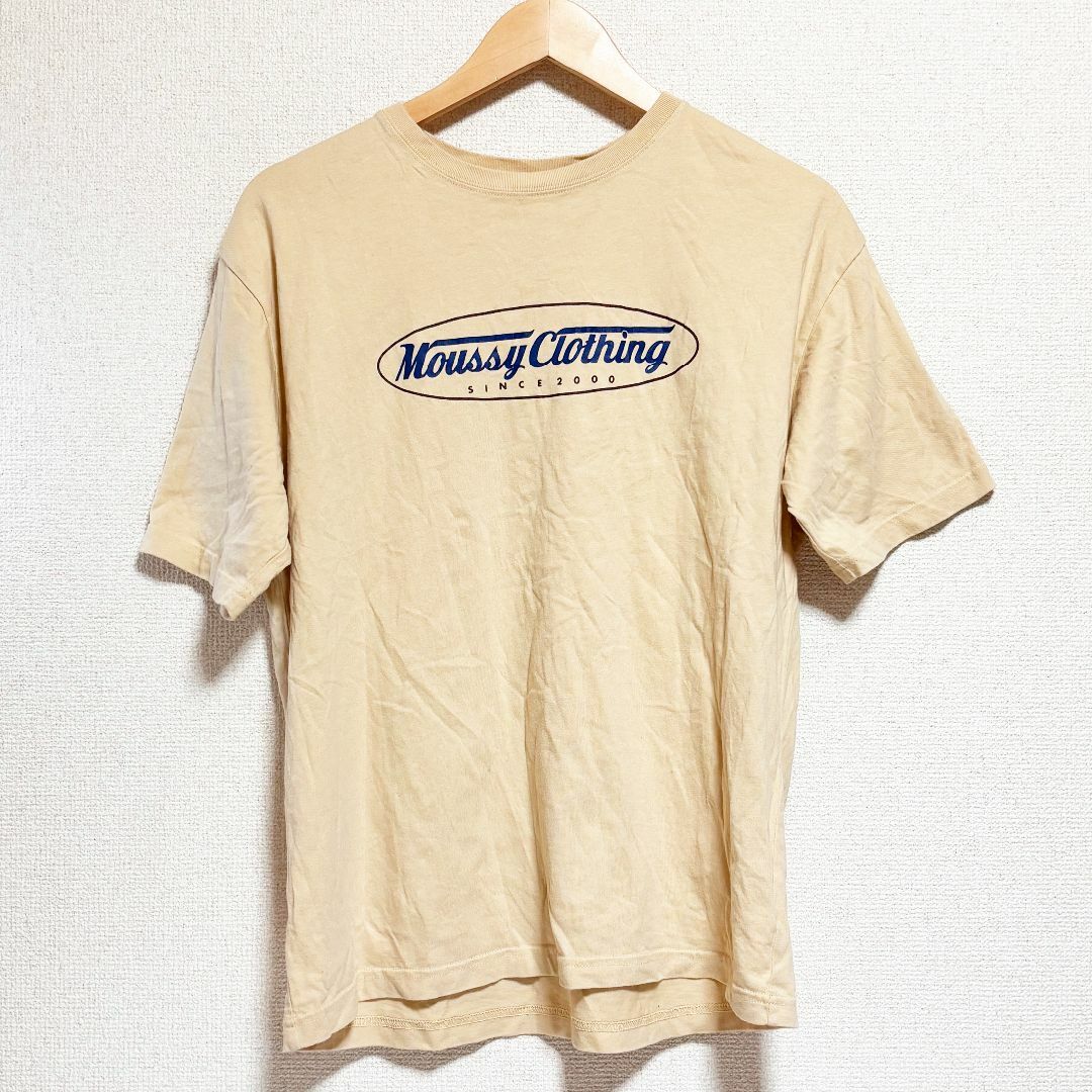 moussy(マウジー)のMOUSSY マウジー　Tシャツ カットソー　半袖 ベージュ プリント アメカジ レディースのトップス(Tシャツ(半袖/袖なし))の商品写真