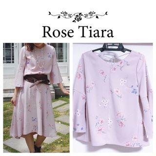 Rose Tiara - ローズティアラ リリーフラワーブーケプリントブラウス ブラウス シャツ フラワー