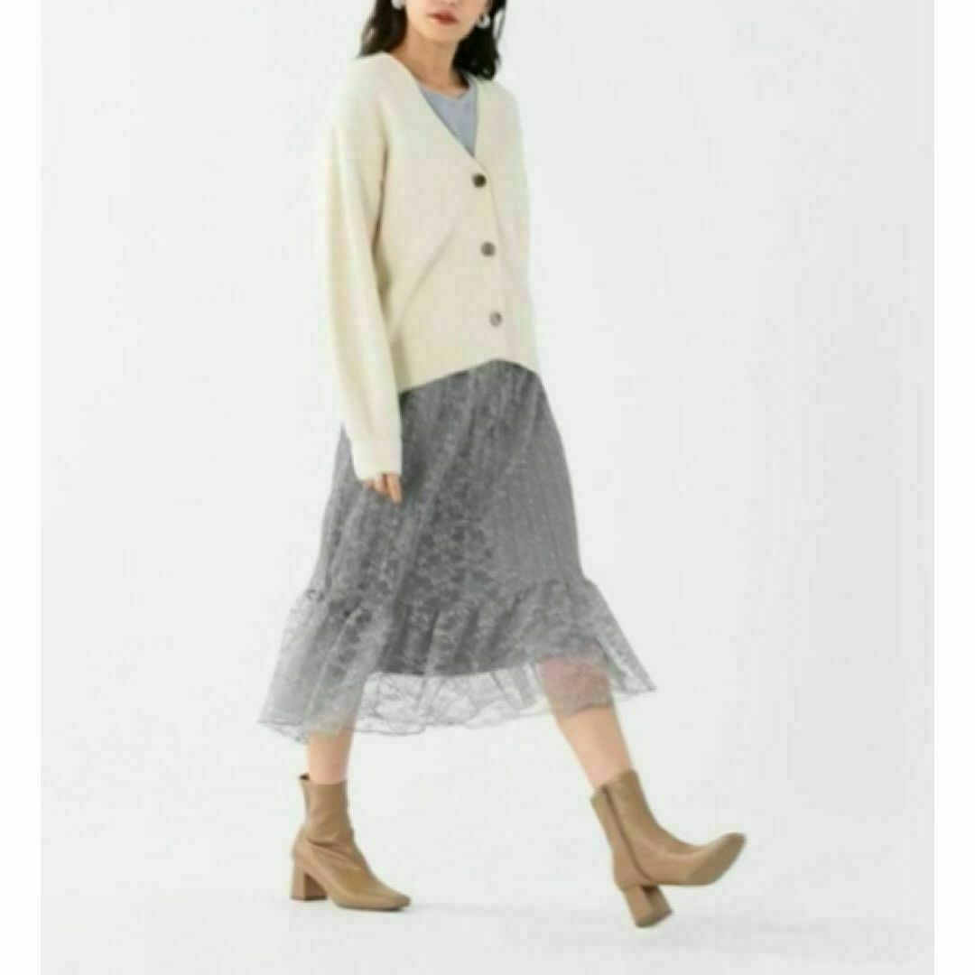 GU(ジーユー)の新品 レースプリーツスカート 裾フリル ロングスカート マーメイドライン グレー レディースのスカート(ひざ丈スカート)の商品写真