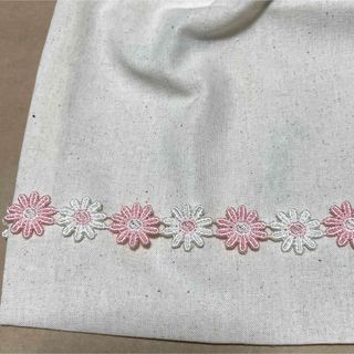 1ｍ！幅1.9cm交互のお花柄ケミカルレース　ピンクとオフ白日本製 [10656(各種パーツ)