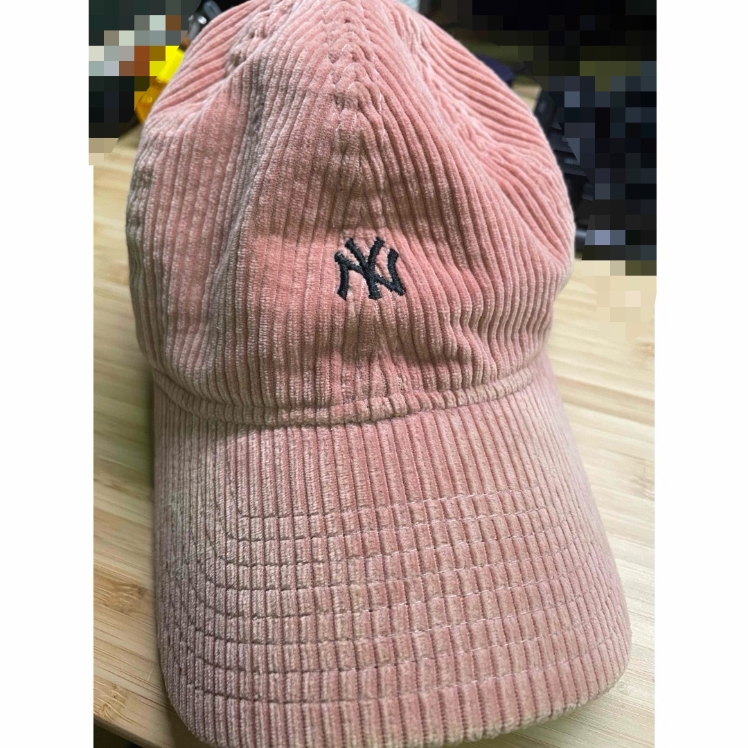 NEW ERA(ニューエラー)のnew era NY キャップ　ピンク(pink) 大人用／男女兼用 メンズの帽子(キャップ)の商品写真