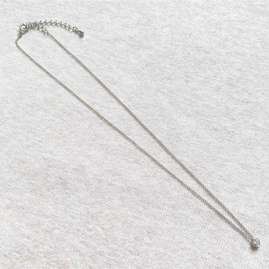 ネックレス　細め　シンプル　シルバー　　一粒　ペンダント　アクセサリー レディースのアクセサリー(ネックレス)の商品写真