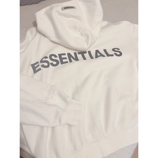 エスエッセンシャルズ(S.ESSENTIALS)の正規品ESSENTIALS  パーカーホワイトL(パーカー)