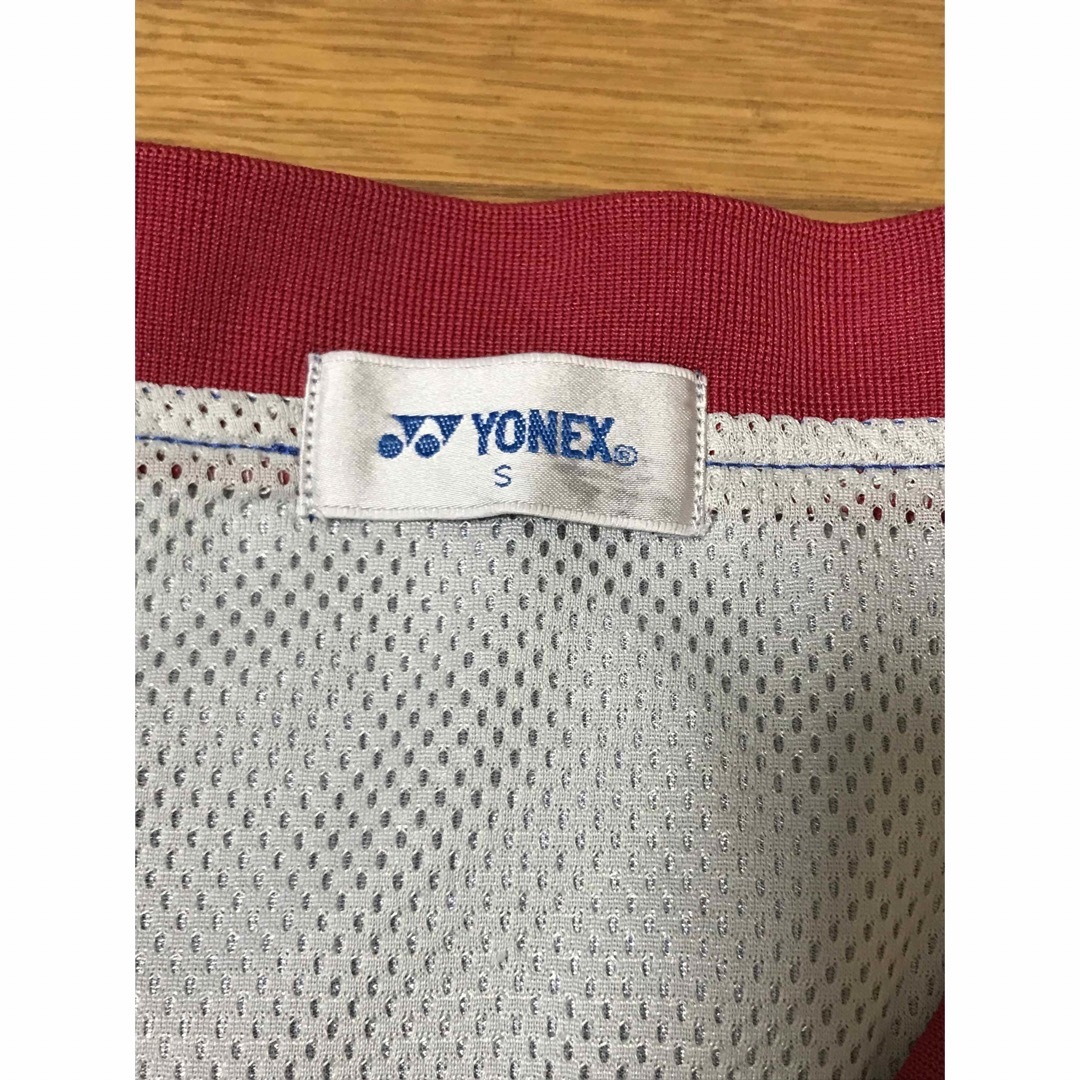 YONEX(ヨネックス)のYONEX ヨネックス ウィンドブレーカー Vネック ユニサイズS スポーツ/アウトドアのテニス(ウェア)の商品写真