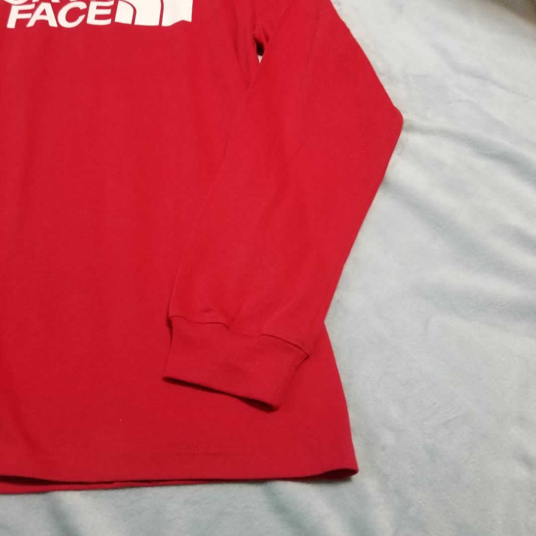 THE NORTH FACE(ザノースフェイス)のTHE NORTH FACE ノースフェイス　ロングTシャツ　赤　Mサイズ メンズのトップス(Tシャツ/カットソー(七分/長袖))の商品写真