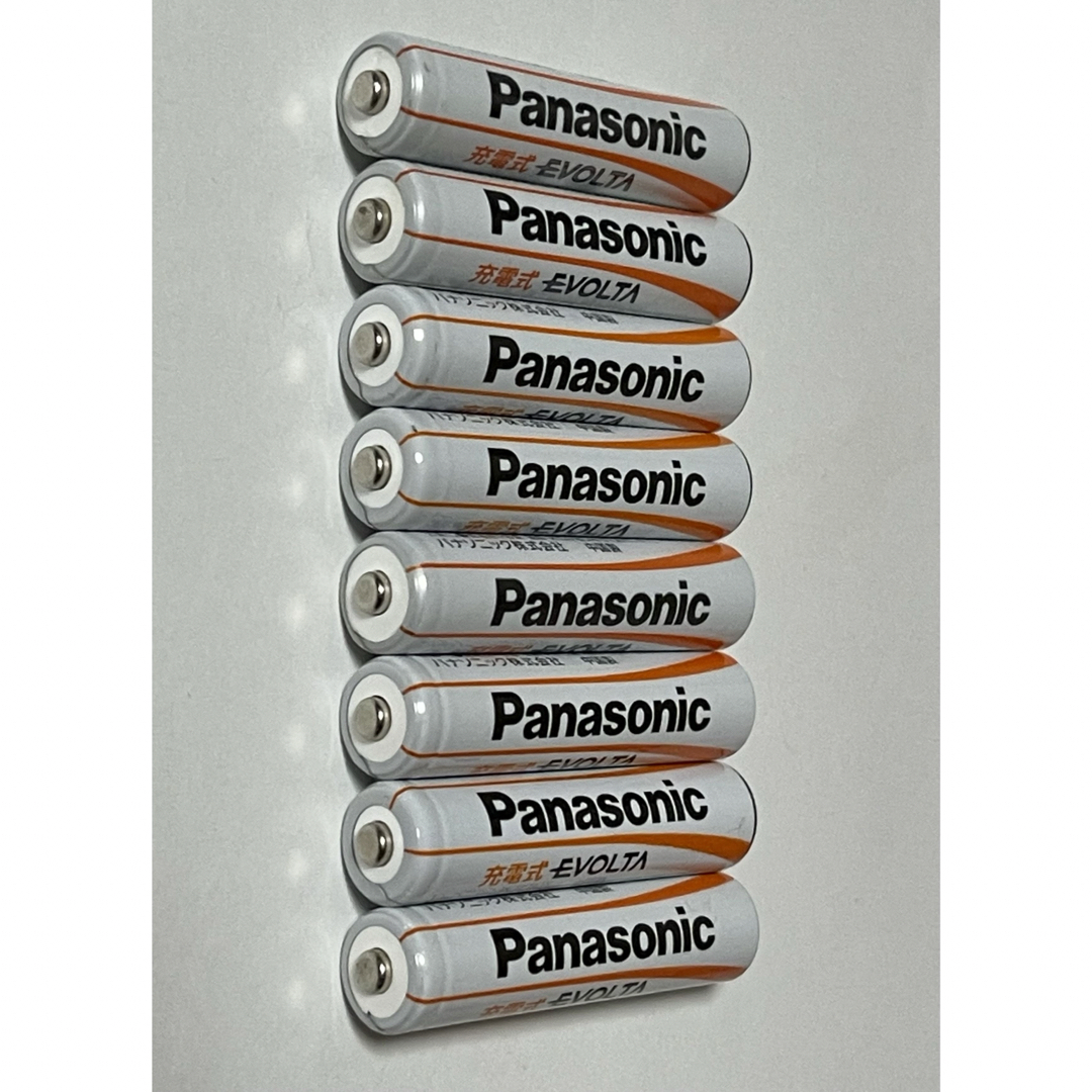 Panasonic(パナソニック)のパナソニック エボルタ 単4 充電式 EVOLTA 650mAh 単四8本 スマホ/家電/カメラのスマートフォン/携帯電話(バッテリー/充電器)の商品写真