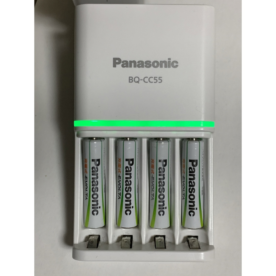 Panasonic(パナソニック)のパナソニック エボルタ 単4 充電式 EVOLTA 650mAh 単四8本 スマホ/家電/カメラのスマートフォン/携帯電話(バッテリー/充電器)の商品写真