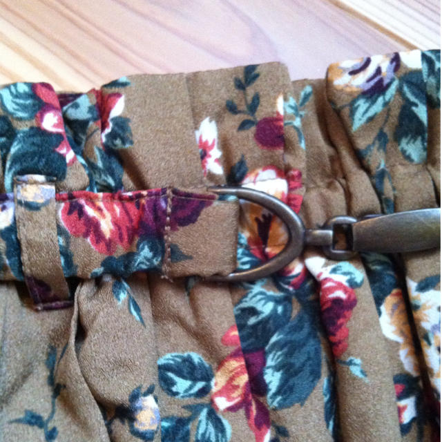 Auntie Rosa(アンティローザ)の花柄☆プリーツマキシスカート レディースのスカート(ロングスカート)の商品写真