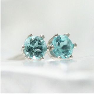 ジュエリーツツミ(JEWELRY TSUTSUMI)のK14WG  アパタイト　3ミリラウンドピアス　0.9ミリポスト使用(ピアス)