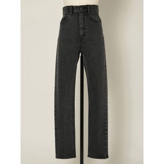 エモダ(EMODA)の新品未使用 EMODA VEQUM CLAY FULL SHAPE JEANS(デニム/ジーンズ)