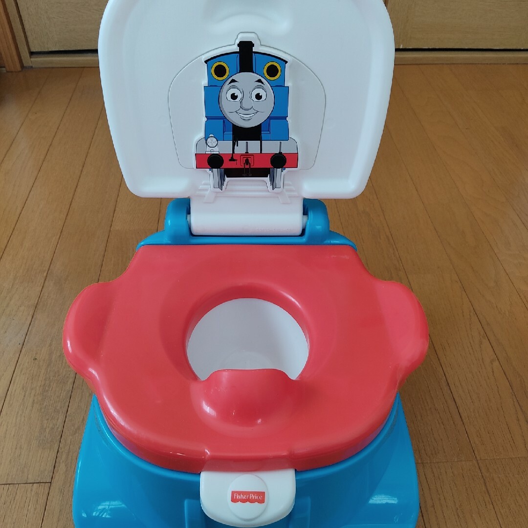 きかんしゃトーマス　おまる　音楽が流れる キッズ/ベビー/マタニティのおむつ/トイレ用品(ベビーおまる)の商品写真