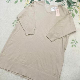 ストラ(Stola.)の新品タグ付き stola. ベージュ ラメ ニット チュニック 薄手(チュニック)