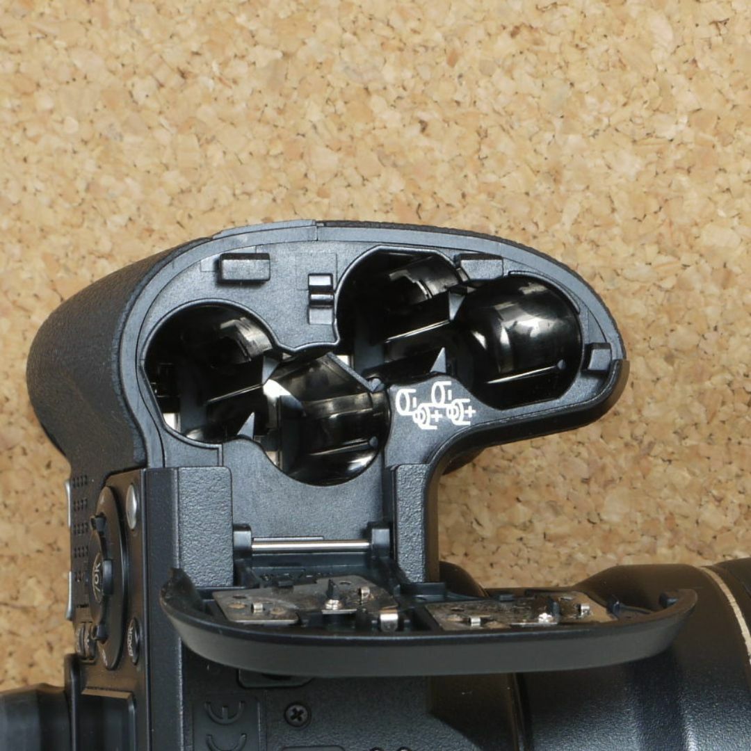 富士フイルム(フジフイルム)の富士フイルムfinepix S5200 CCD 単3電池 スマホ/家電/カメラのカメラ(コンパクトデジタルカメラ)の商品写真