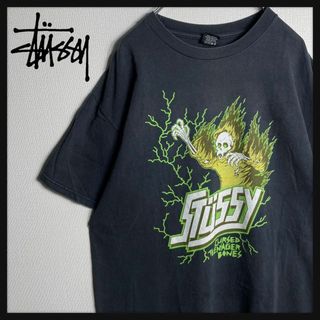 ステューシー(STUSSY)の【人気Lサイズ】ステューシー　ビッグロゴ入り定番カラーTシャツ　スカル(Tシャツ/カットソー(半袖/袖なし))