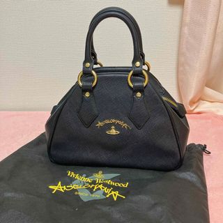 ヴィヴィアンウエストウッド(Vivienne Westwood)の【ヴィヴィアン】ハンドバッグ　ブラック　ヤスミンバッグ(ハンドバッグ)